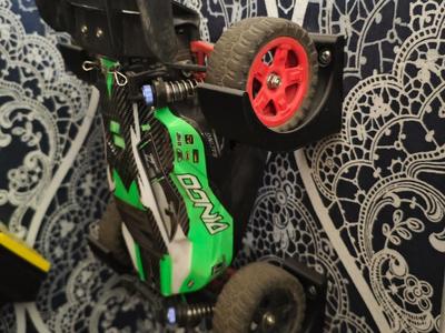 RC car wall mount (75mm weels)