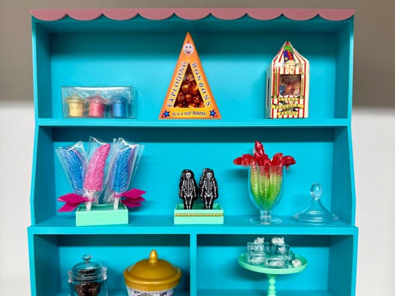 Miniverse Honeydukes cabinet