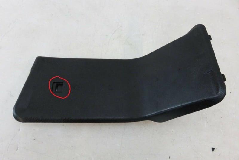 Mercedes R129 Brake Light Holder Clip