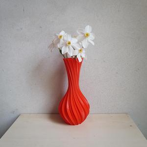 Suny vase