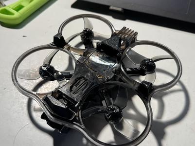 Improved SpeedyBee Bee25 Landing Pads