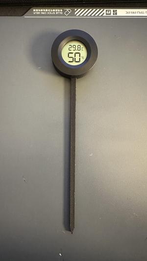 Humidity sensor bracket