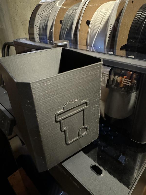 Multiboard rubbish/trash bin