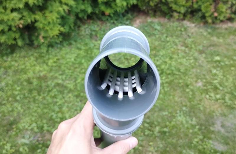 Rain water filter in pipe