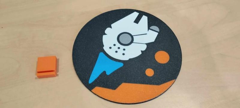 Millennium Falcon flat Wall Art (smooth version)