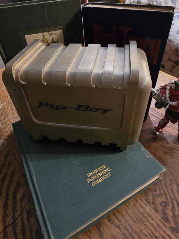 Pip-boy fallout mtg deck box