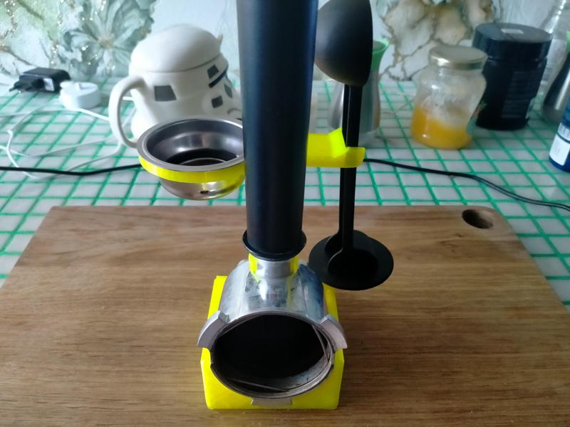 Deloghi Dedica EC685 coffe parts stand