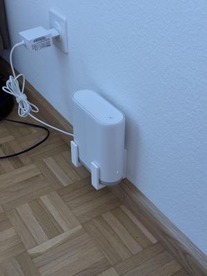 Swisscom WLAN Box 3 wall mount (no screws)