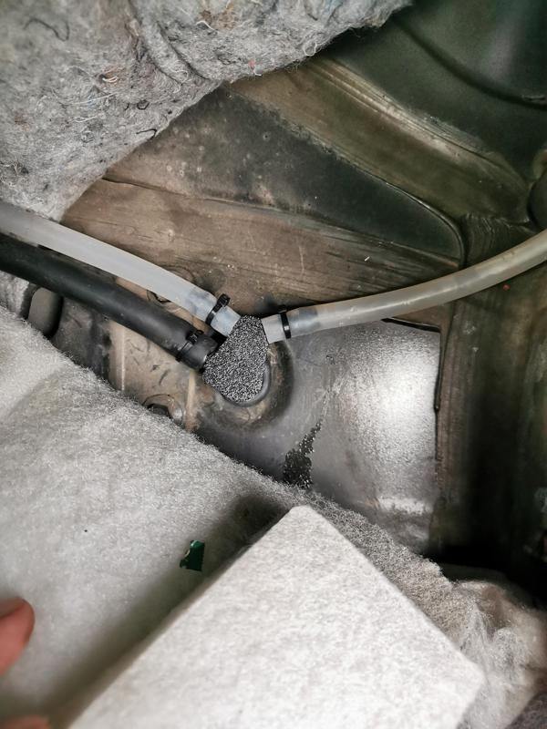 Infiniti drain hose adapter