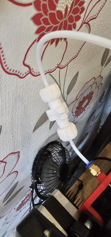 Magnetic PTFE Tube Connector