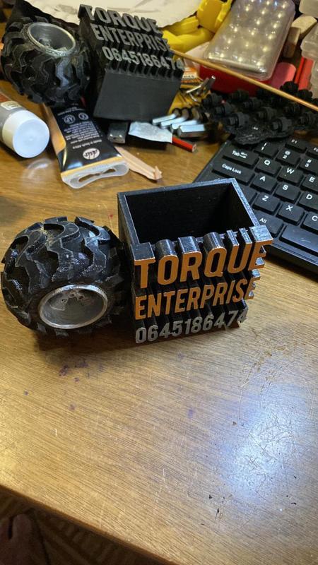 Torque pen holder
