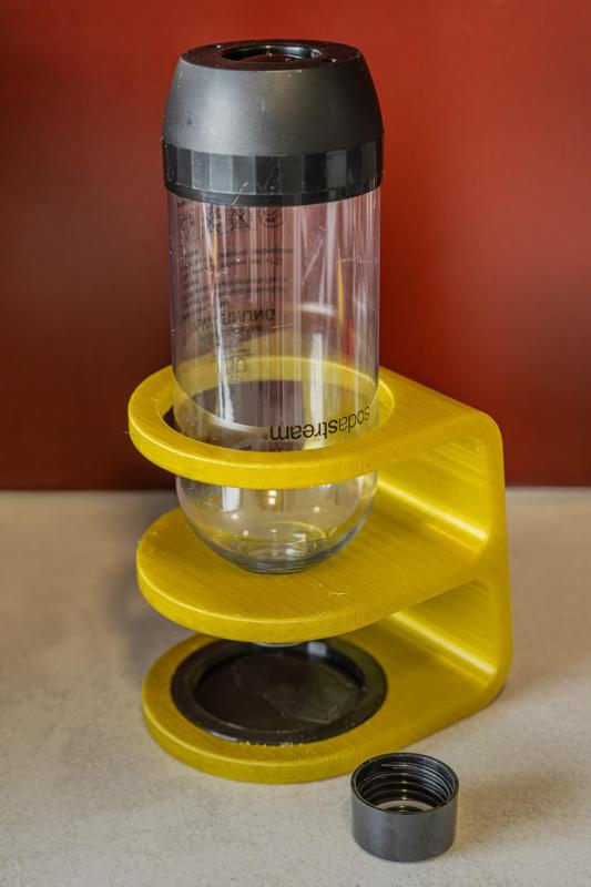 bottle holder to dry cleaned sodastream bottles (Flaschenhalter für gespülte Sodastream- Flaschen)