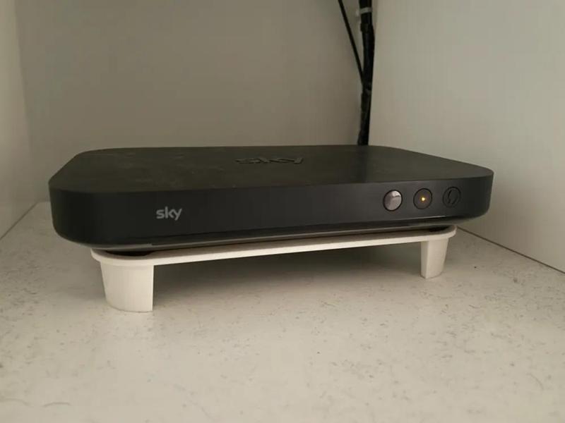 Sky Q Mini Decoder Stand