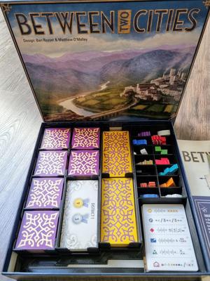 Between two Cities + Capitals - Organizer