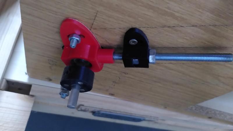 Justiervorrichtung M8