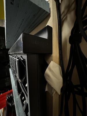 Shure SBC800 8-Bay Battery Charger Holder/Mount