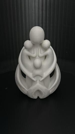 Artistic Father and kids Statue