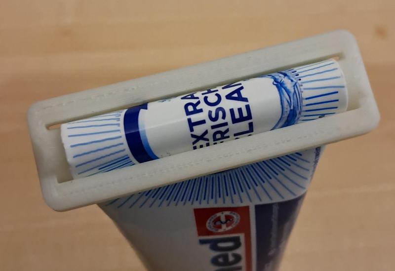 Tubi der Zahnpastatubenquetscher - tubesqeezer