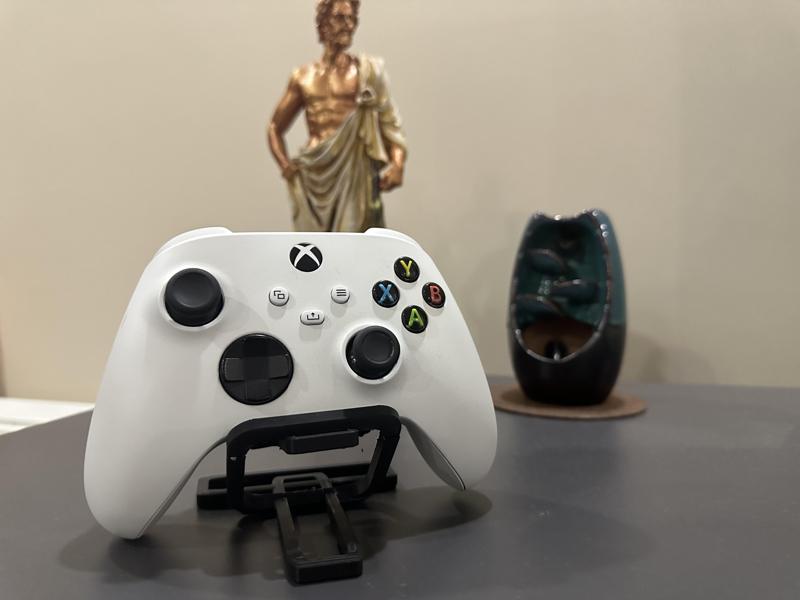 Minimalist XBOX Controller Stand