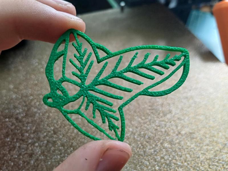 LEAVES OF LÓRIEN - pendant