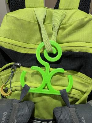 Backpack shoes holder