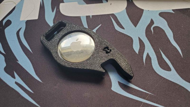 Airtag Multi Tool Keychain