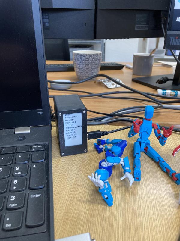 Desktop air quality sensor