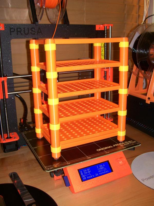 StackShelf MK1 – 180mm X 120mm (~ 7” X 4 ¾“)