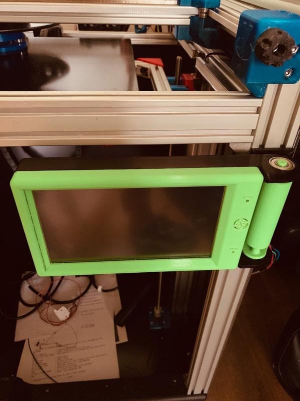 Rotating(pivoting) PanelDue7i case