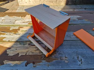 bird feed silo (parakeet)