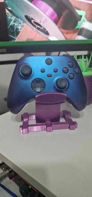 Controller holder (chainable)