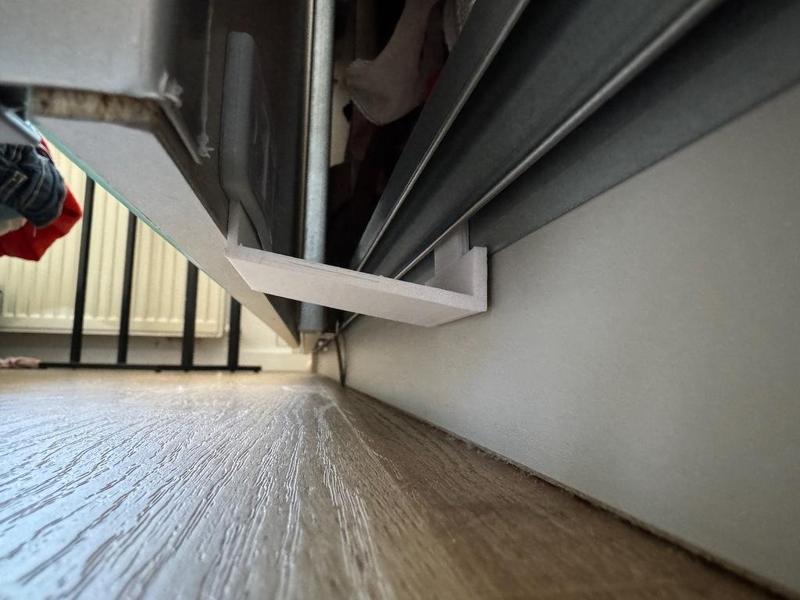 Hettich Türführung Mitte / mid Sliding door guide