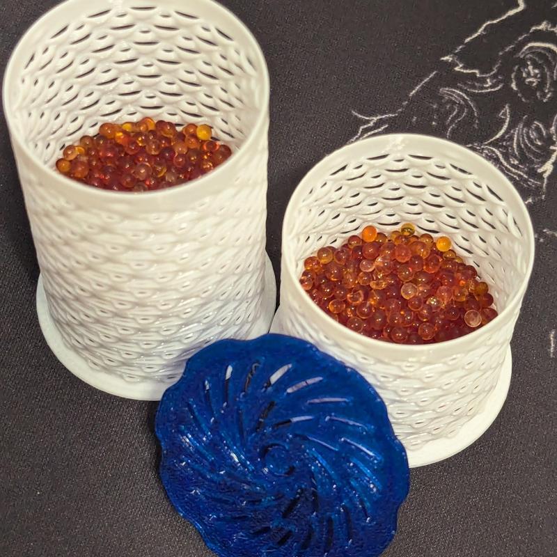 Holey Silica Gel Container for Spool