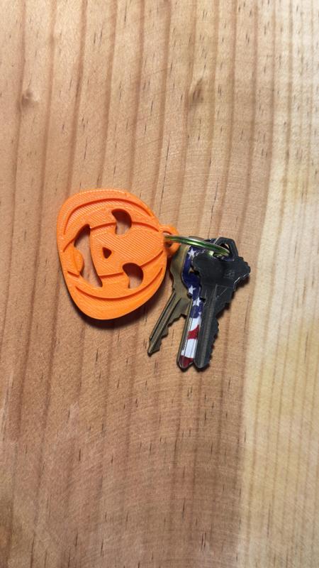 HALLOWEEN PUMPKIN KEYCHAIN