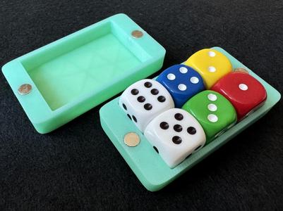 Magnetic Dice Box