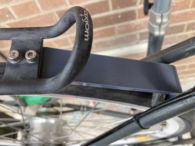 Bike cargo rack support arm