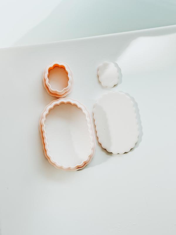 Scalloped Oval Set - Basic