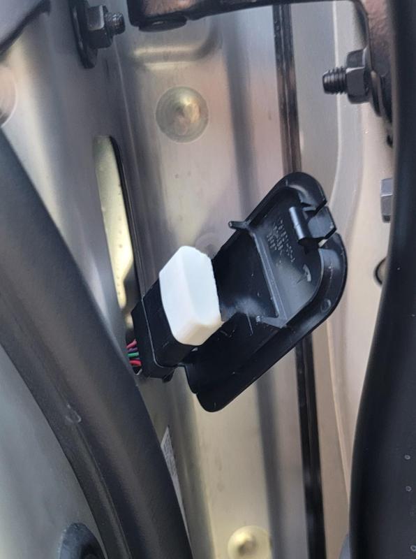 Cybertruck Mirror Connector Cover