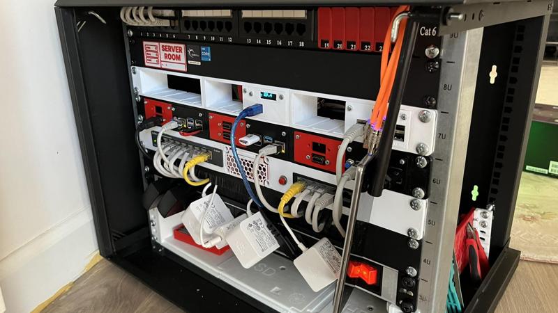 1U Rack Arduino Uno - REMIX (with oled)