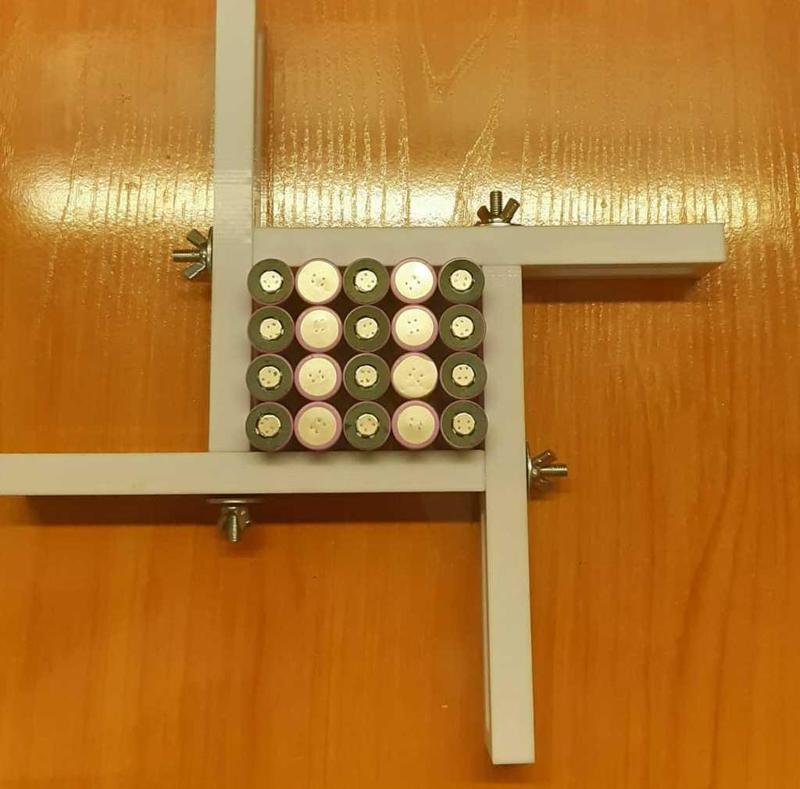 18650 battery holder for spot welding.