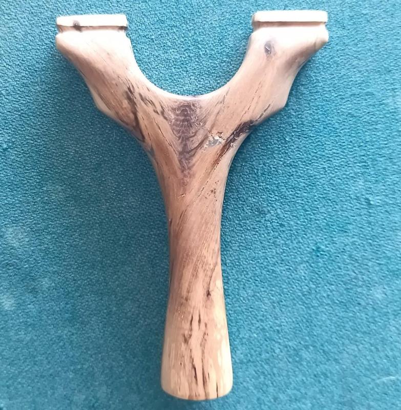 Lancer Spalted straight slingshot
