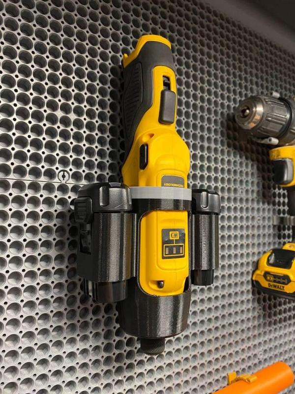 Hang mount DEWALT DCF680
