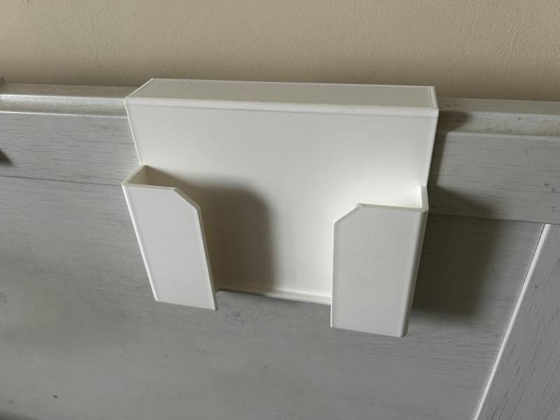 KINDLE e-book bed stand