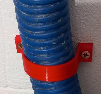 conduit fastening (mocowanie peszla)