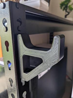 34mm Keyhole Hook - Stubby