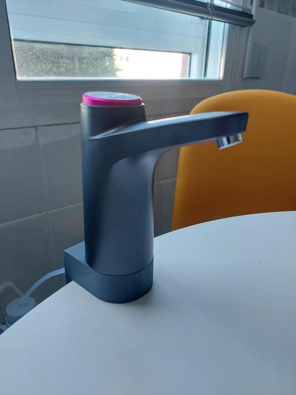 Soporte de grifo electrico para mesa