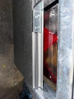 Trailer Slot Cover Eduard, Unsinn 
