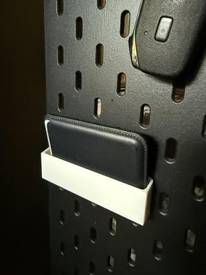 Apple Wallet Skadis Holder