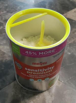 Baby Formula Scoop Scraper
