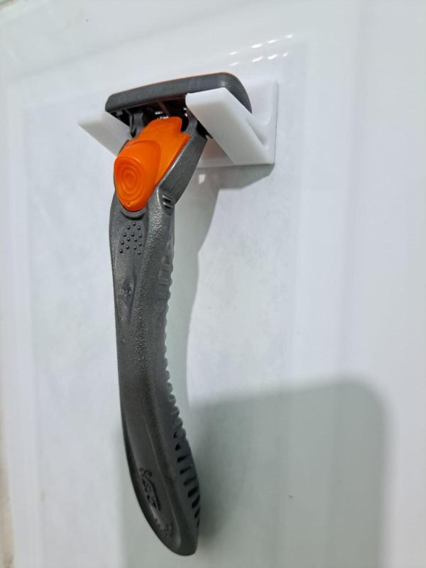 Razor holder